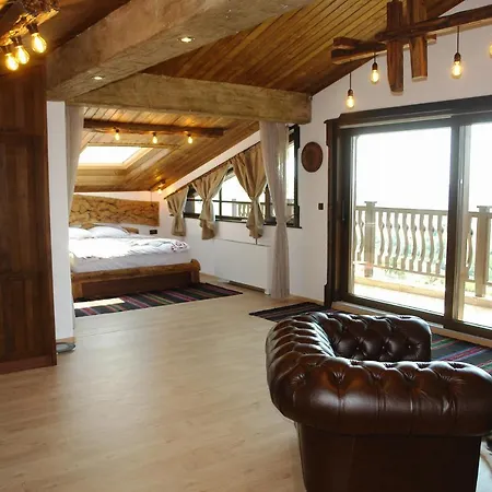Guest house шато еркеч Kozichino