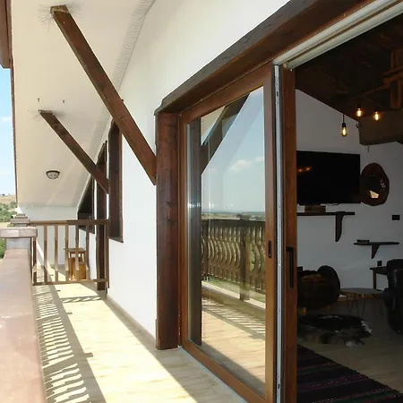 Guest house шато еркеч Kozichino