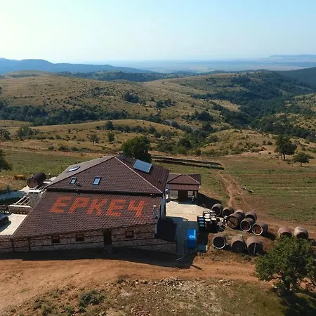 Guest house шато еркеч